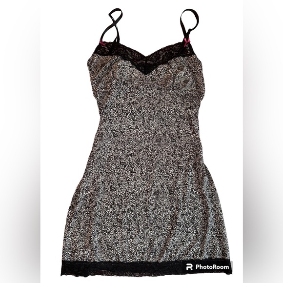 Black and White Pattern Mini Dress - Picture 1 of 1